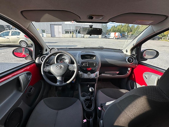 Toyota Aygo 10 of 11