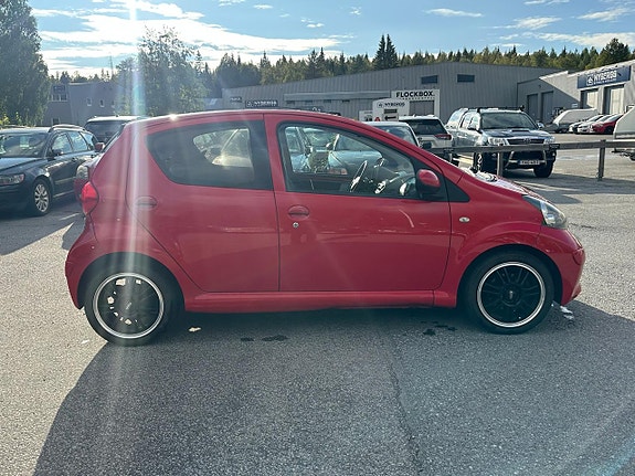 Toyota Aygo 6 of 11