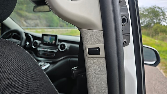 Mercedes-Benz V250 d 17 of 19