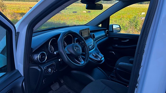 Mercedes-Benz V250 d 10 of 19
