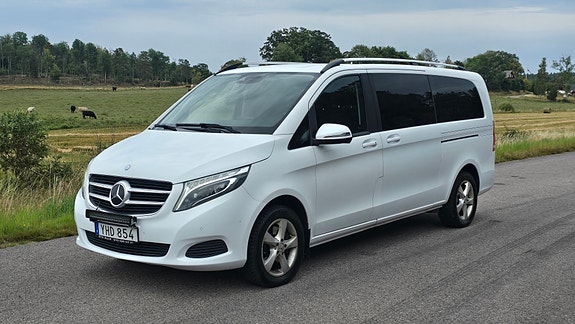 Mercedes-Benz V250 d 2 of 19