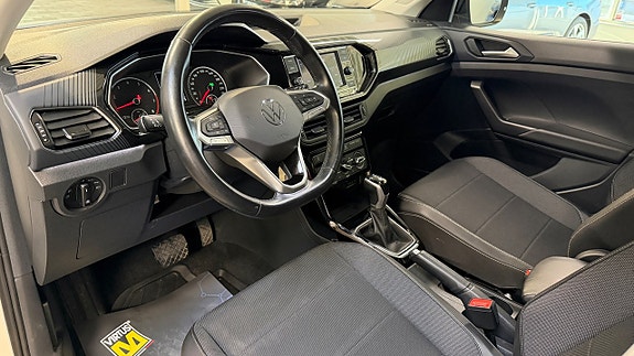 Volkswagen T-Cross 11 of 17