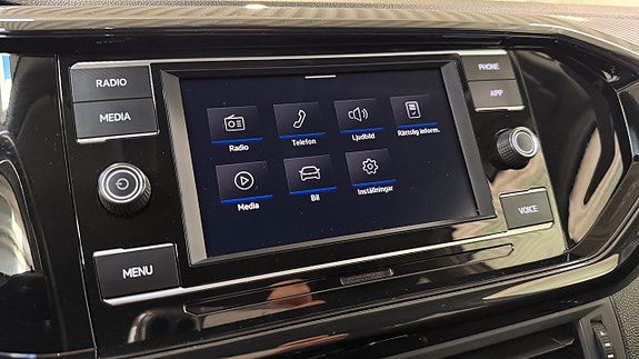 Volkswagen T-Cross 15 of 17