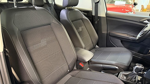 Volkswagen T-Cross 7 of 17