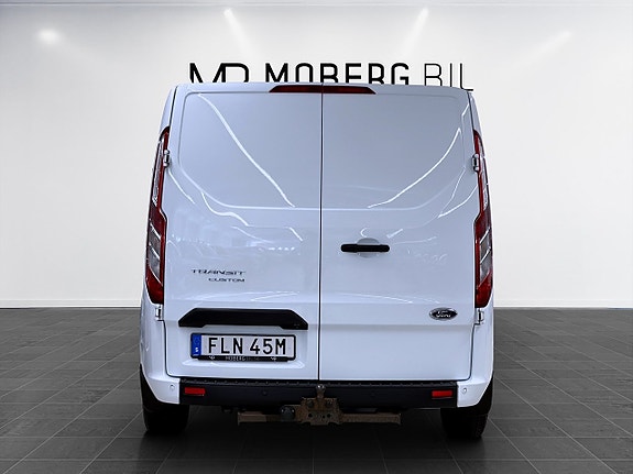 Ford Transit Custom 8 of 17