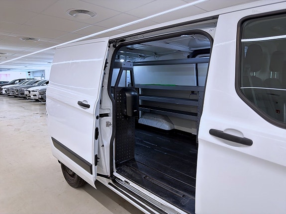 Ford Transit Custom 6 of 17