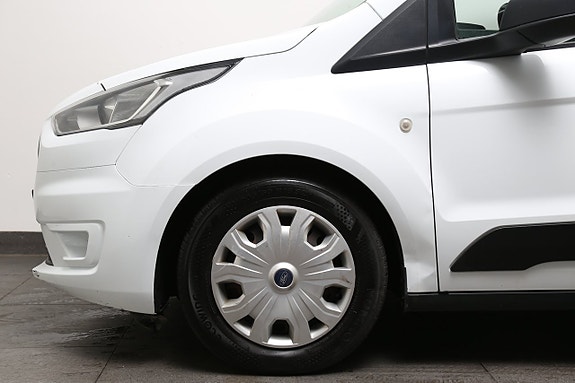 Ford Transit Connect 8 of 21