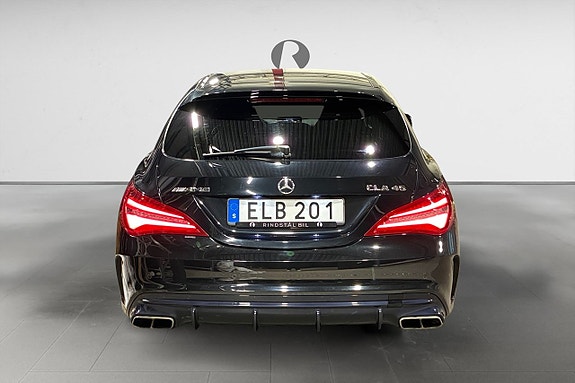 Mercedes-Benz CLA45 6 of 19