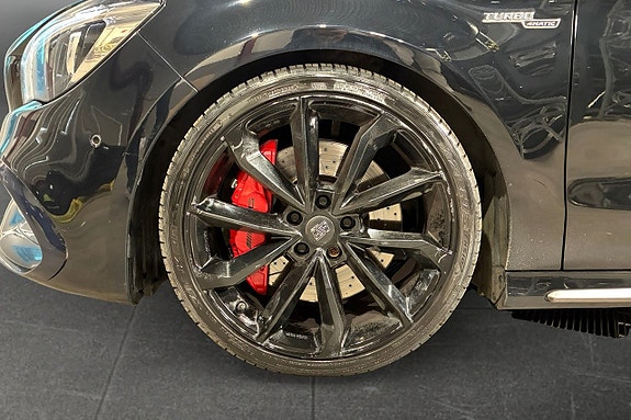 Mercedes-Benz CLA45 18 of 19