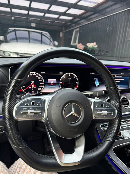 Mercedes-Benz E200 d 11 of 26