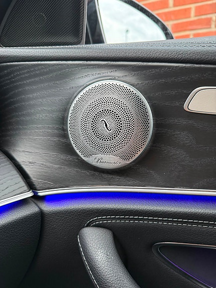 Mercedes-Benz E200 d 4 of 26