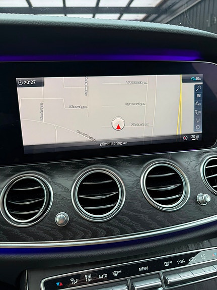 Mercedes-Benz E200 d 25 of 26