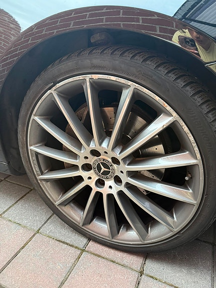 Mercedes-Benz E200 d 15 of 26
