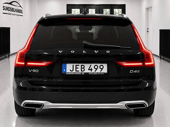 Volvo V90 Cross Country 4 of 20