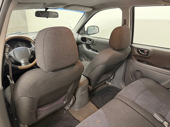 Hyundai Santa Fe 9 of 11