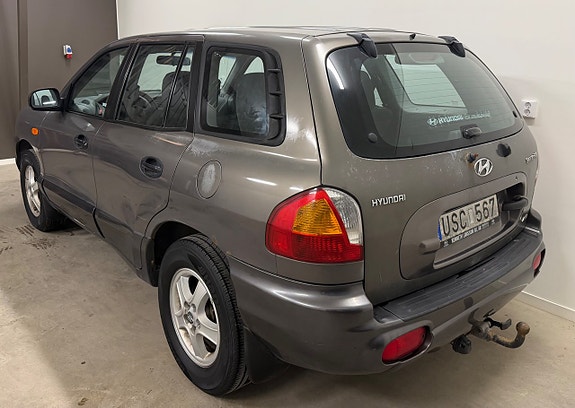 Hyundai Santa Fe 3 of 11