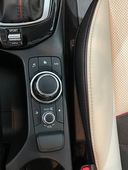 Mazda CX-3 23 of 30