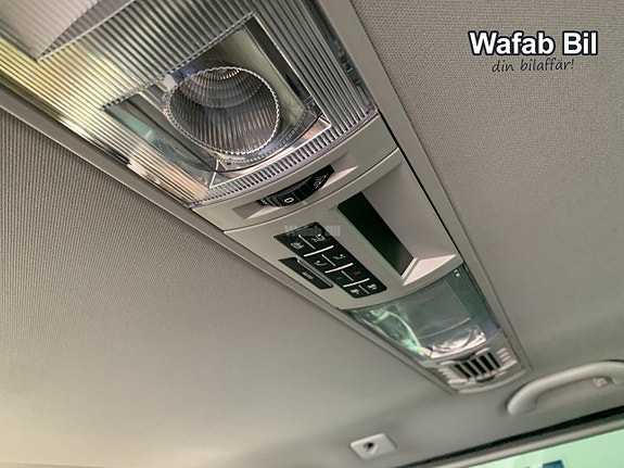 Volkswagen Multivan 20 of 25