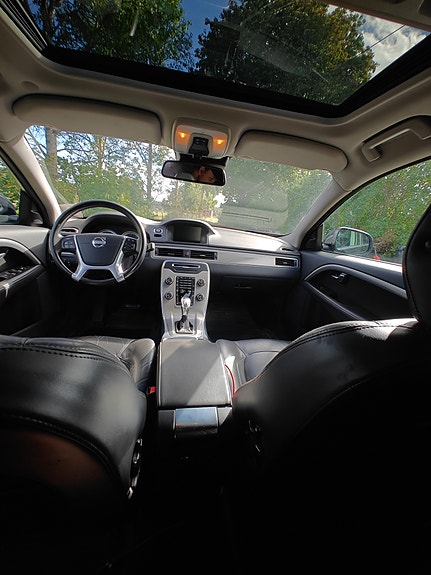 Volvo V70 7 of 8