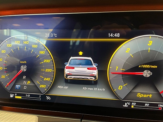 Mercedes-Benz E220 d 26 of 26