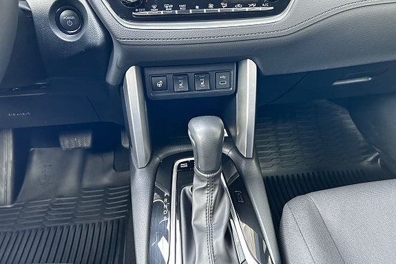 Toyota Corolla Cross 19 of 23