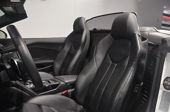 Audi R8 16 of 19