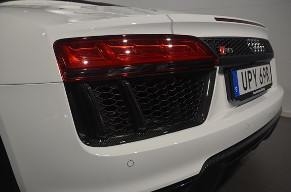 Audi R8 12 of 19
