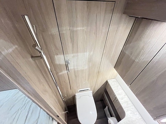Kabe TMRX 880 LT / Hydraul-ben / Cinderella / Solcell / ALDE / AC-bodel/ 20 of 30