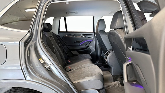 Volkswagen Tiguan 5 of 23