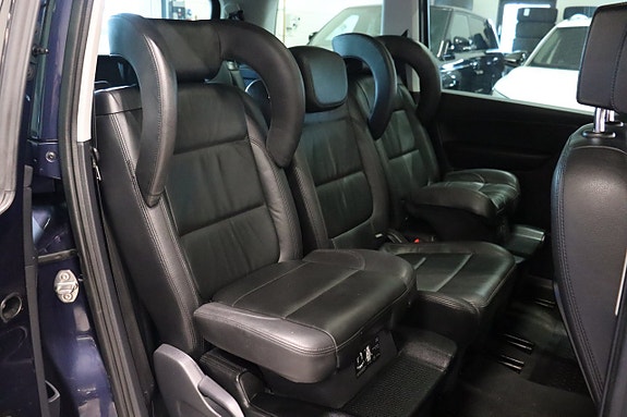Volkswagen Sharan 13 of 30