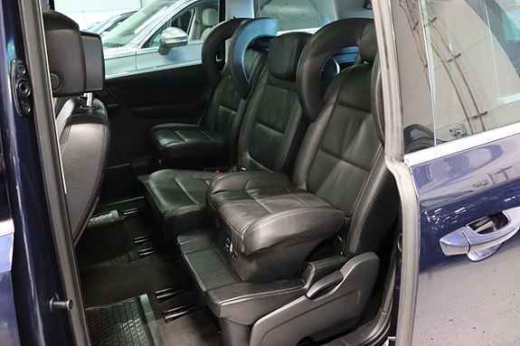 Volkswagen Sharan 12 of 30
