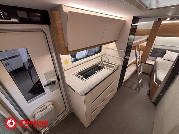 Adria Adora 593 UK / AC (NY) 11 of 25