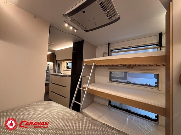 Adria Adora 593 UK / AC (NY) 18 of 25