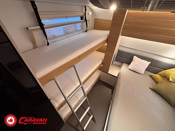 Adria Adora 593 UK / AC (NY) 16 of 25