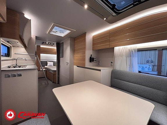 Adria Adora 593 UK / AC (NY) 6 of 25