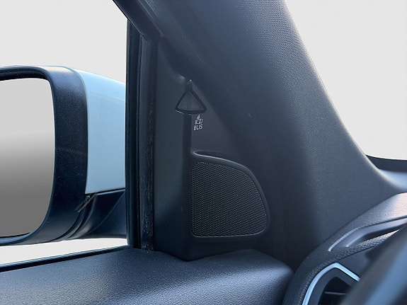 Volvo XC60 17 of 21