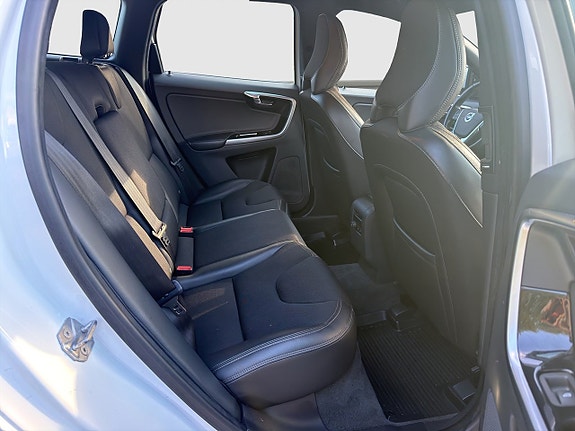 Volvo XC60 21 of 21