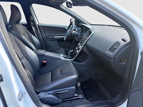 Volvo XC60 20 of 21