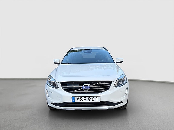 Volvo XC60 9 of 21