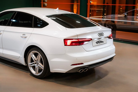 Audi A5 4 of 25