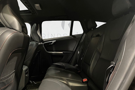 Volvo V60 14 of 16