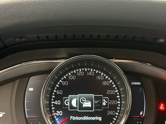 Volvo V60 19 of 30
