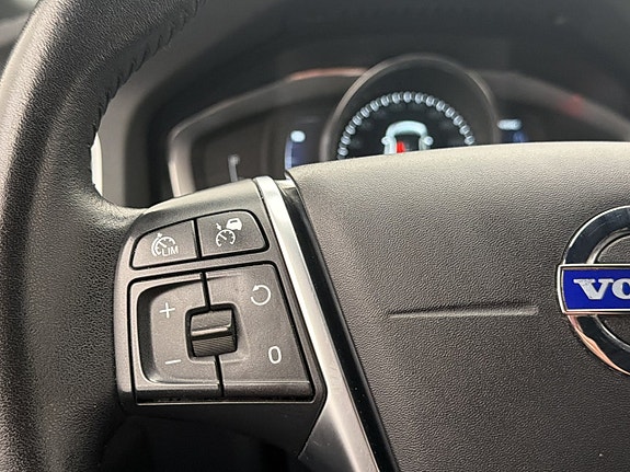 Volvo V60 17 of 30