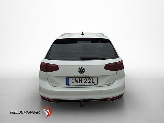 Volkswagen Passat 5 of 30