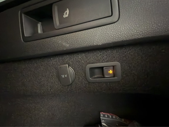 Volkswagen Passat 11 of 30
