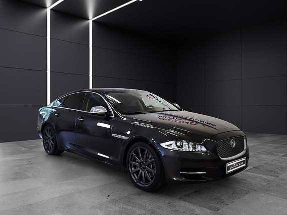 Jaguar XJ 3 of 18