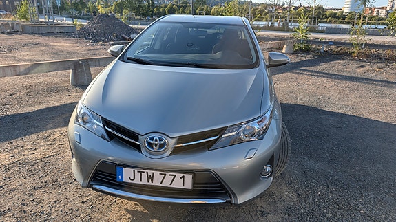 Toyota Auris 4 of 8