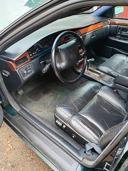 Cadillac Seville 4 of 4
