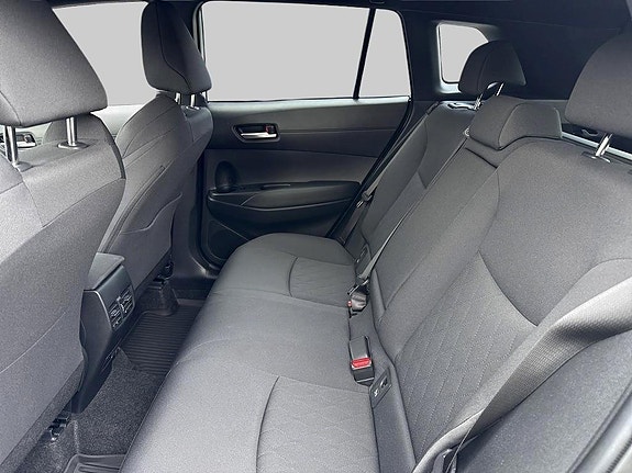 Toyota Corolla Cross 7 of 15