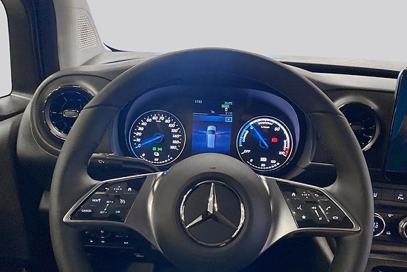Mercedes-Benz eCitan 10 of 14
